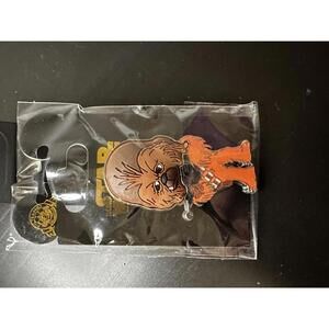 Disney Star Wars "Big Head" Chewbacca Pin HKDL